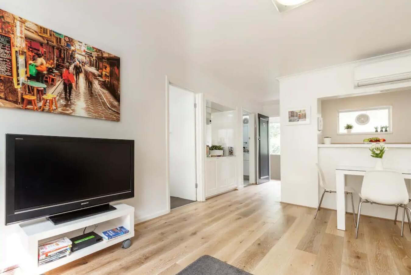 Renovated Mid Range Lounge